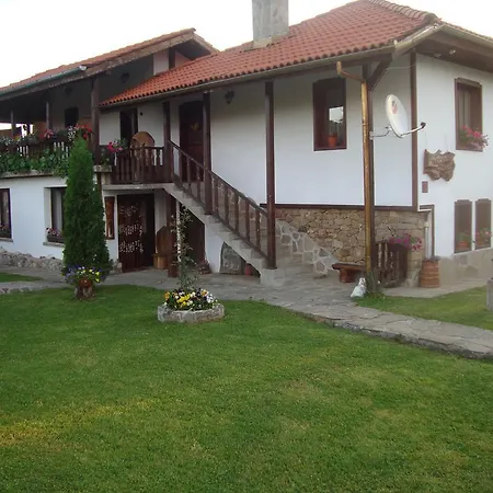 Tsvetina Apriltsi (Lovech)