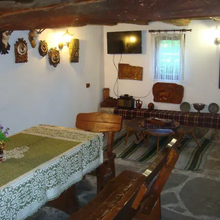 Tsvetina Guest house 2*