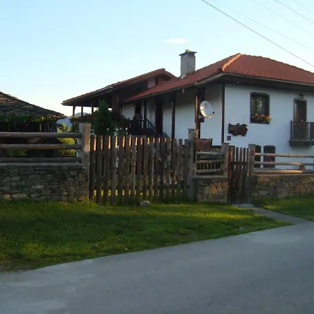 Casa de hóspedes Tsvetina Apriltsi (Lovech)